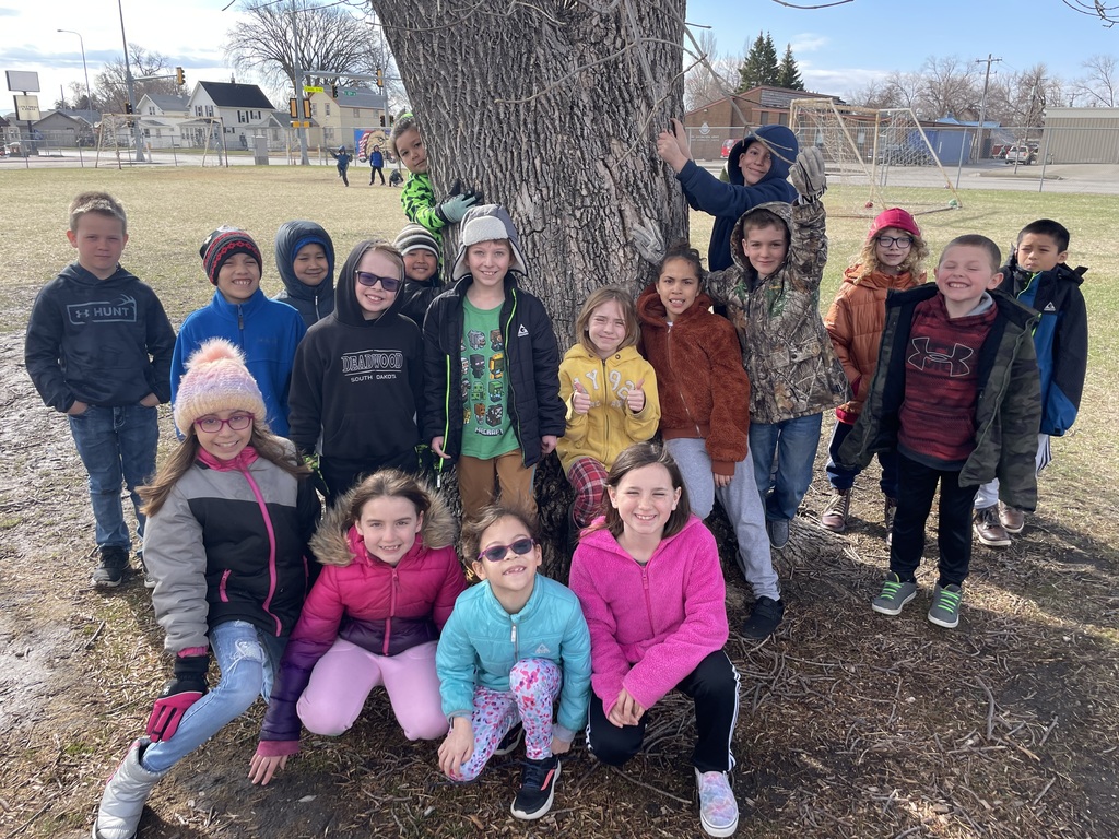 3rd graders are showing their appreciation for trees on Arbor Day! 